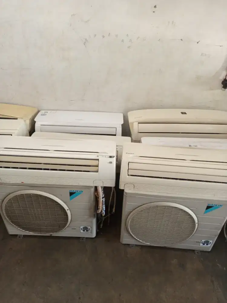 Menampung AC bekas bagus dan rusak