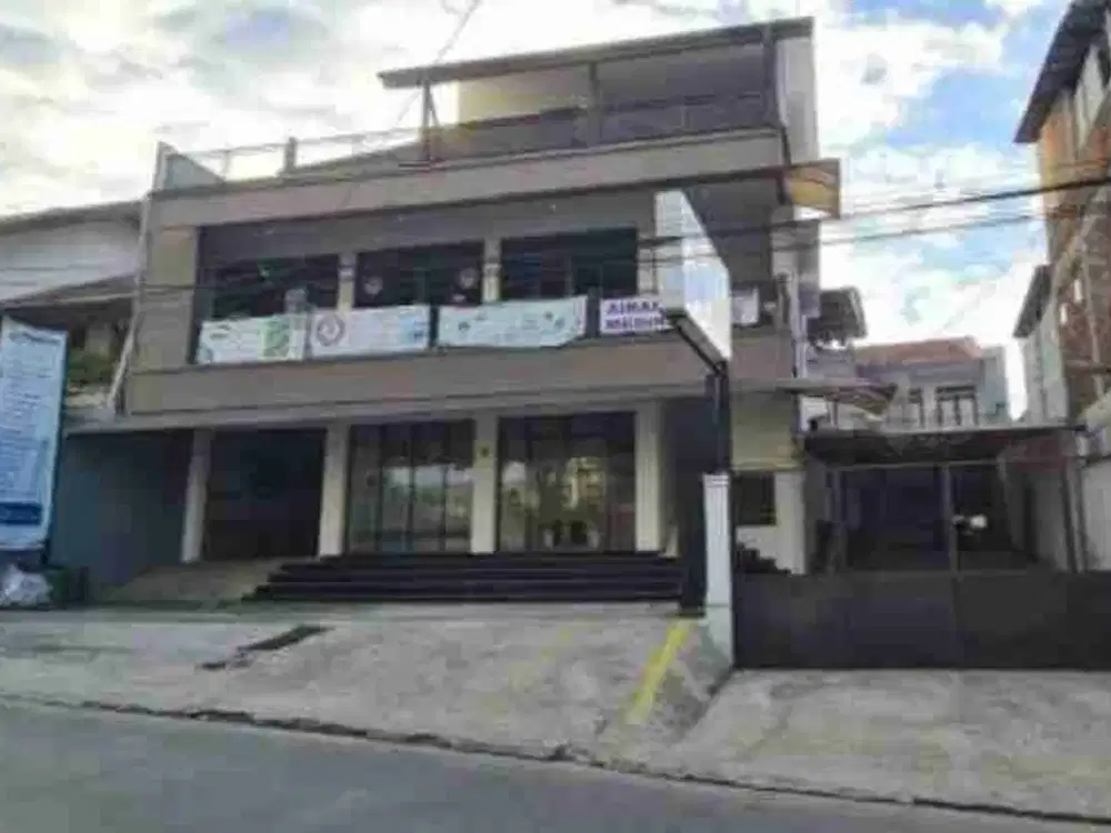 rumah dan tempat usaha mainroad Sukahaji bandung