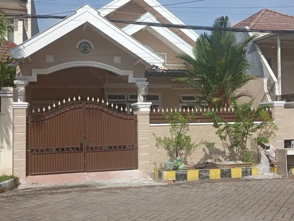Rumah Nirwana Eksekutif*Siap Huni*Hadap Timur