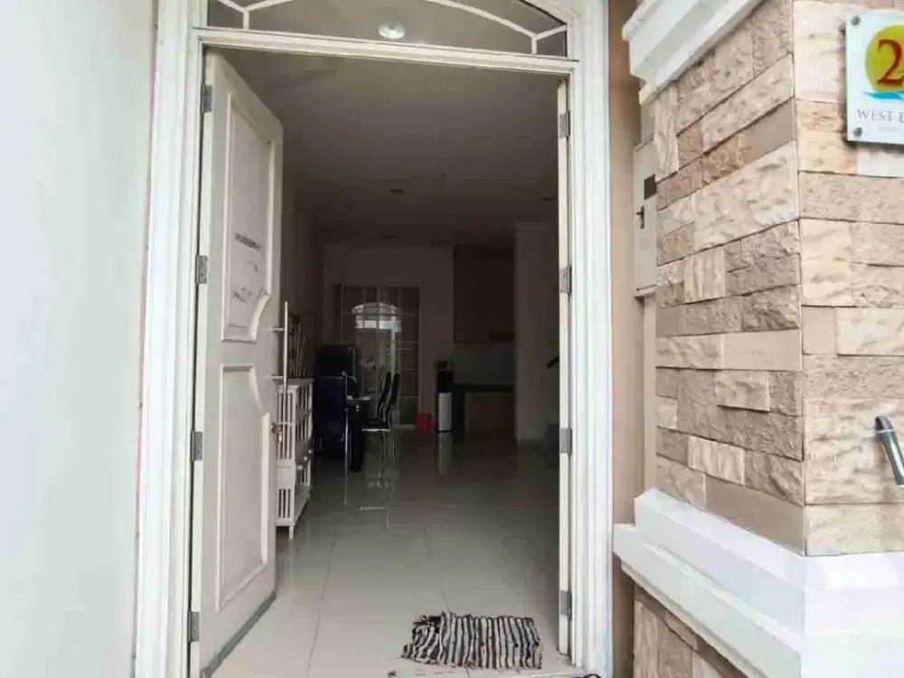 Jual cepat rumah siap huni harga murah di perumahan greenlake city, tangerang