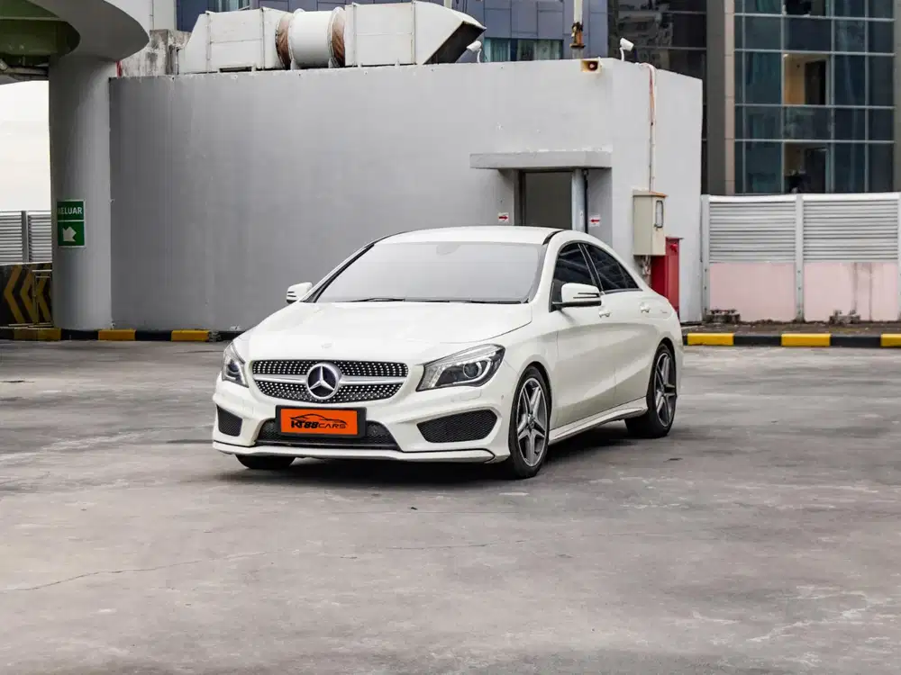 Mercedes Benz CLA 200 AMG 2014 putih ganjil