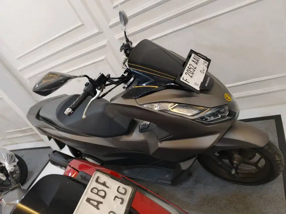 honda pcx tahun 2024 abs