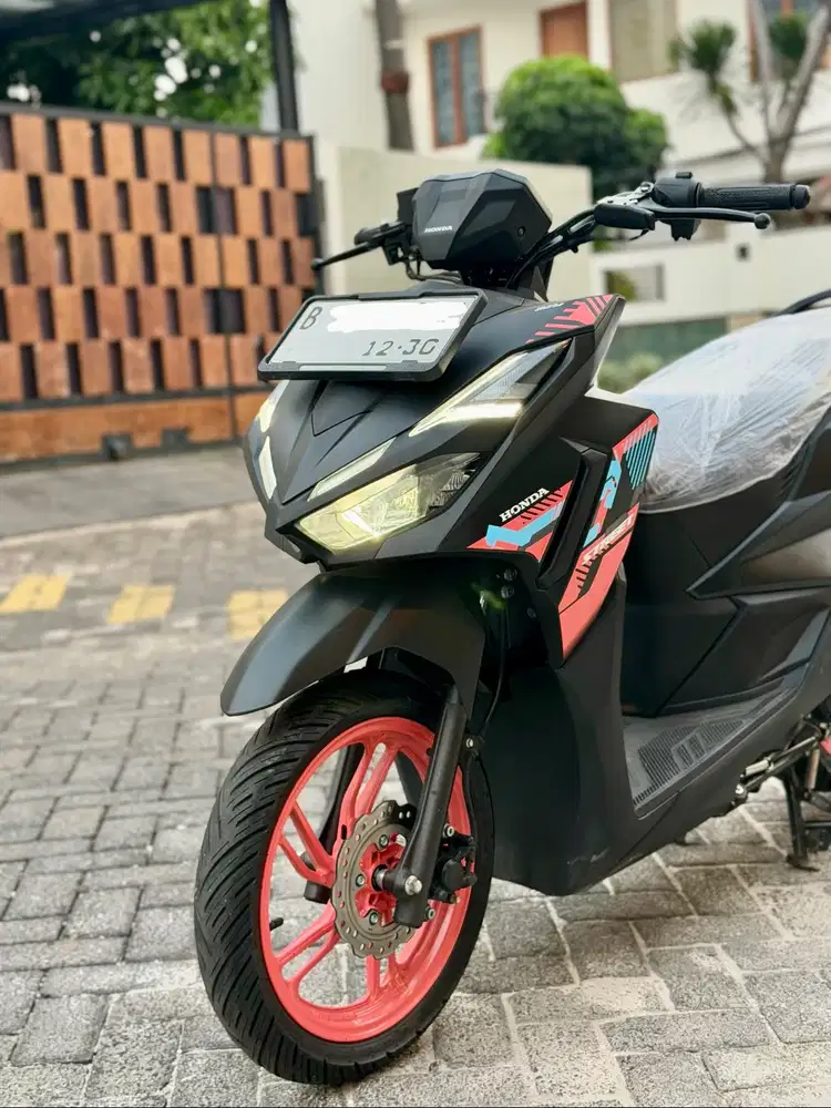 KM 27 KILO! HONDA VARIO 125 STREET RARE EDITION TH 2025 PAJAK 12-2026