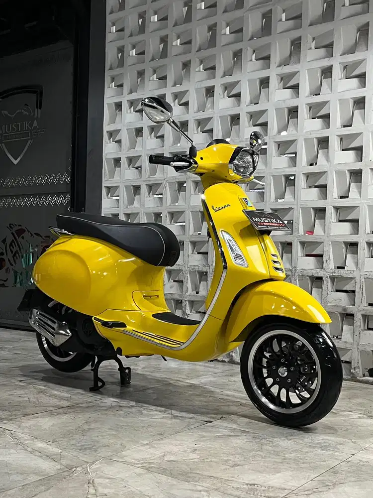 Terbatas!!Vespa Sprint 150 ABS th 2022 - Ayu Mustika