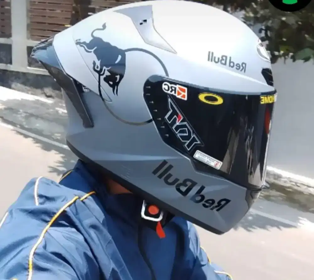 Dijual helm Baru 3 kali pakai