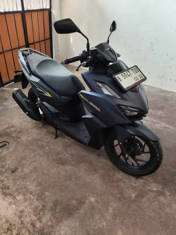 Vario 160 CBS 2025 Biru – KM 14rb – LIKE NEW