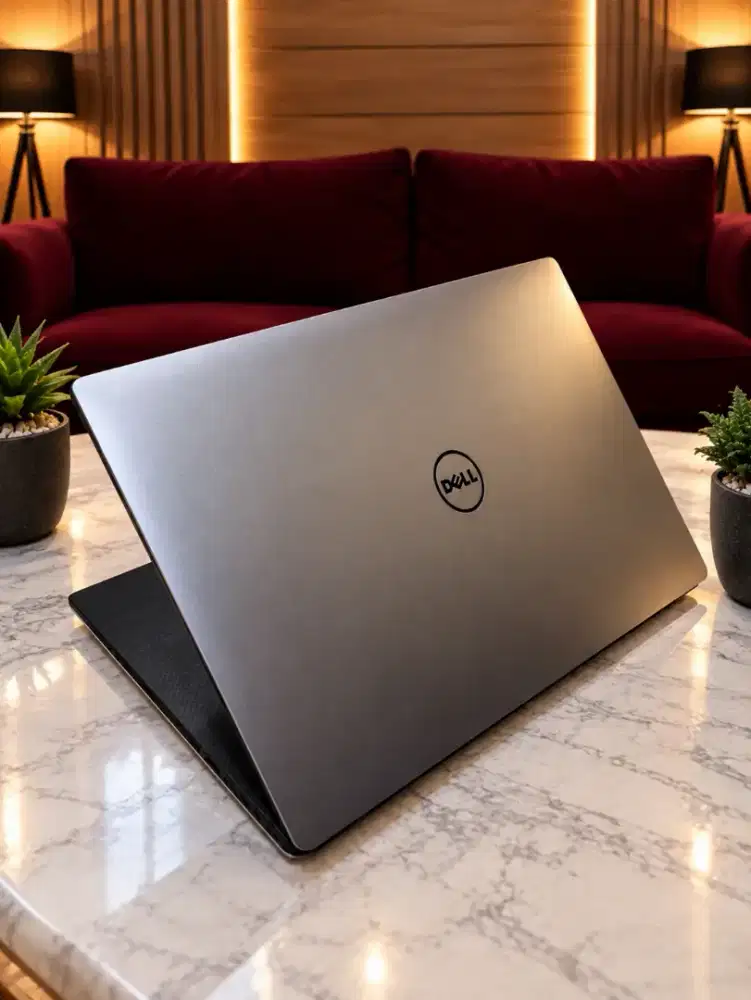 Laptop Premium Dell XPS 15 i7 Gen 7 GTX 1050 RAM 8GB SSD