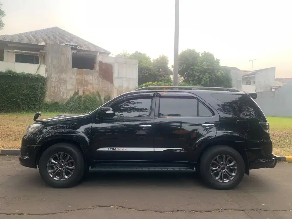 Fortuner VNT TRD khusus utk pemakai