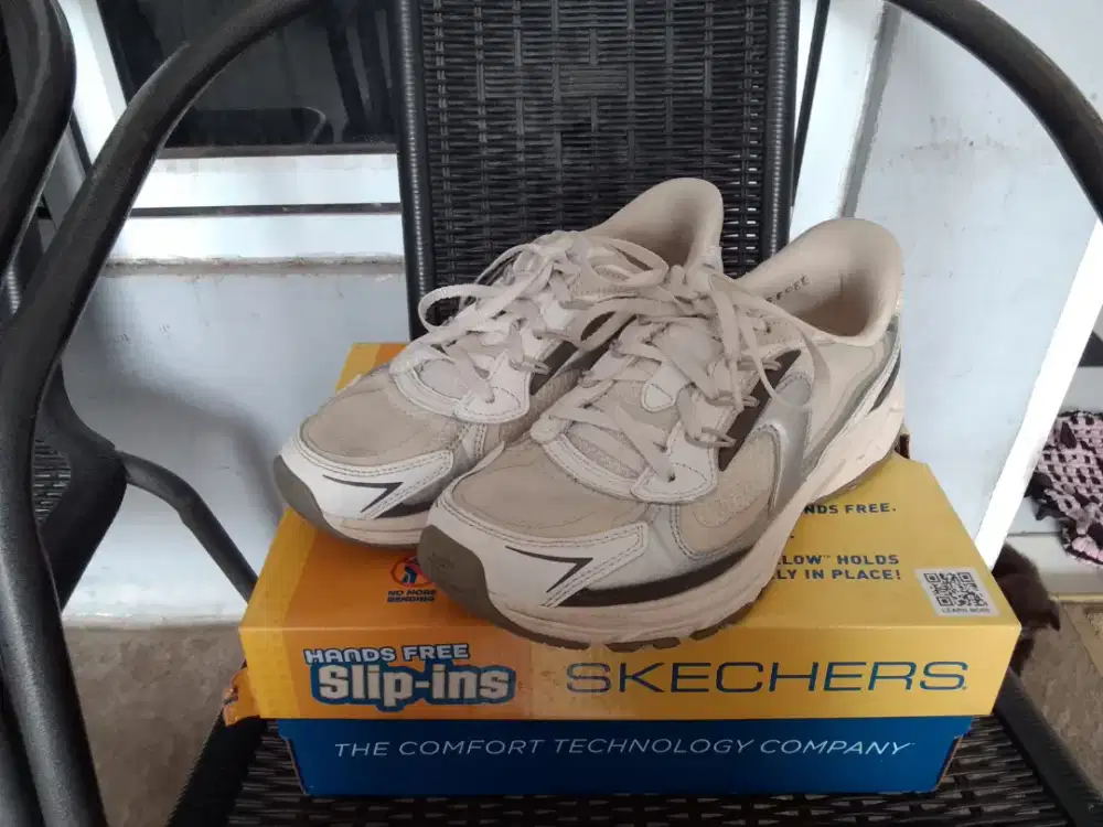 Skechers Stamina Sport - Metalic Muse White Silver