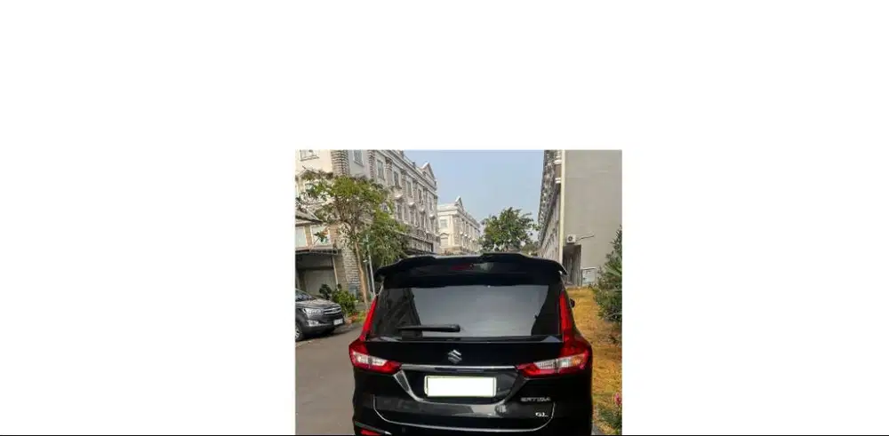 Mobil hitam mulus tahun 2019