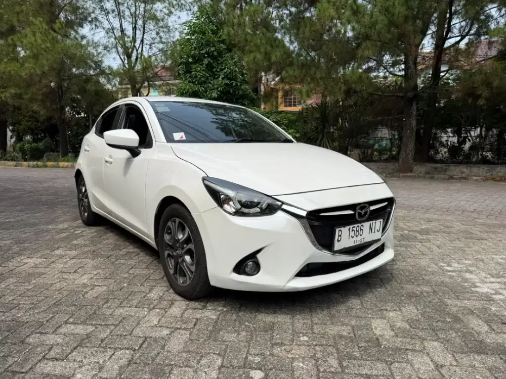 Mazda 2R SkyActive AT 2015 KM Rendah