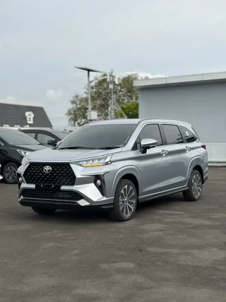 Veloz Hybrid V A/T 2026