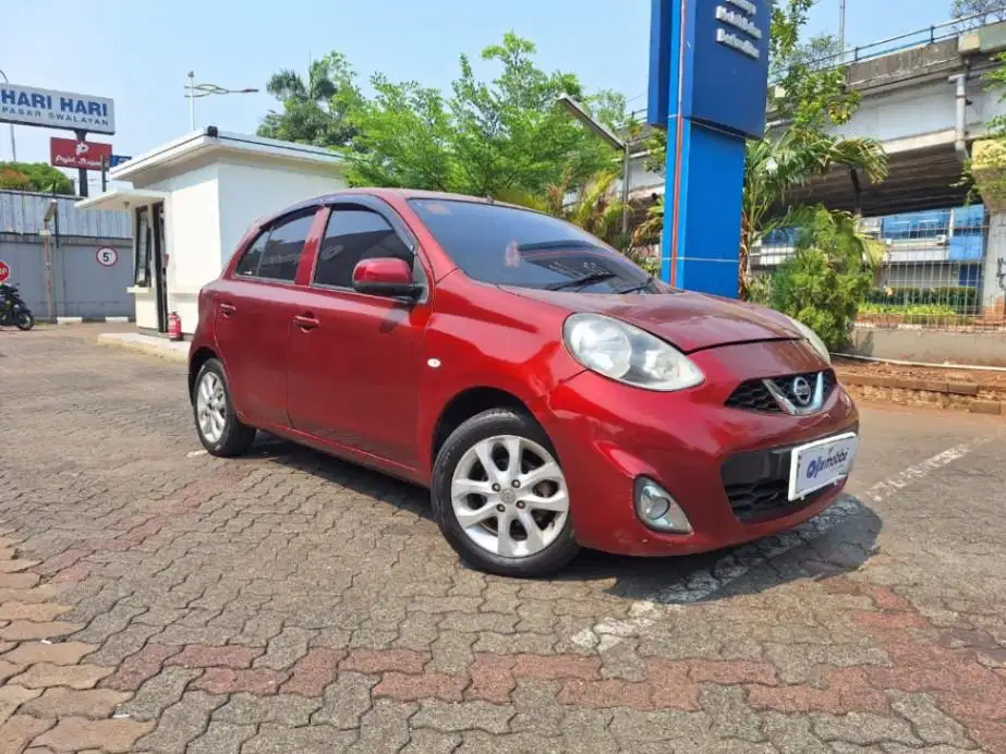 Nissan March 1.2 L Bensin-AT 2015