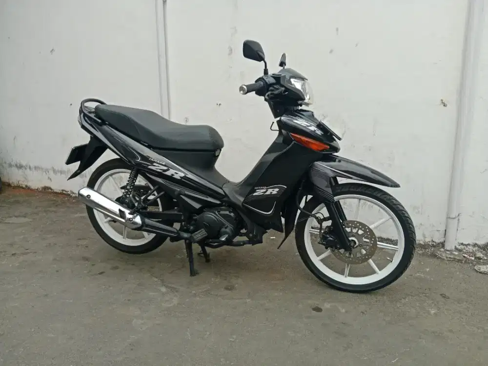 Di jual yamaha vega zr