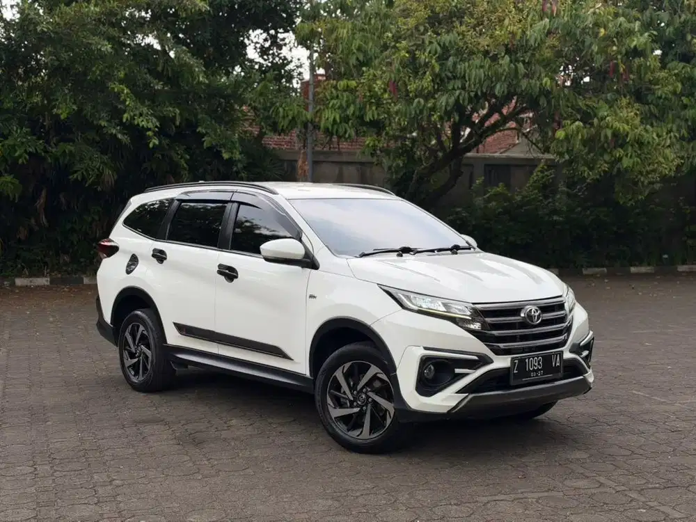 Toyota Rush 1.5 GR MT 2022