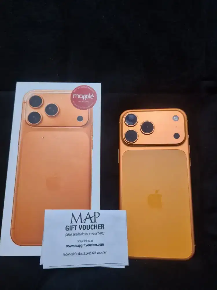 iPhone 17 ptomax 256 gb cosmic orange