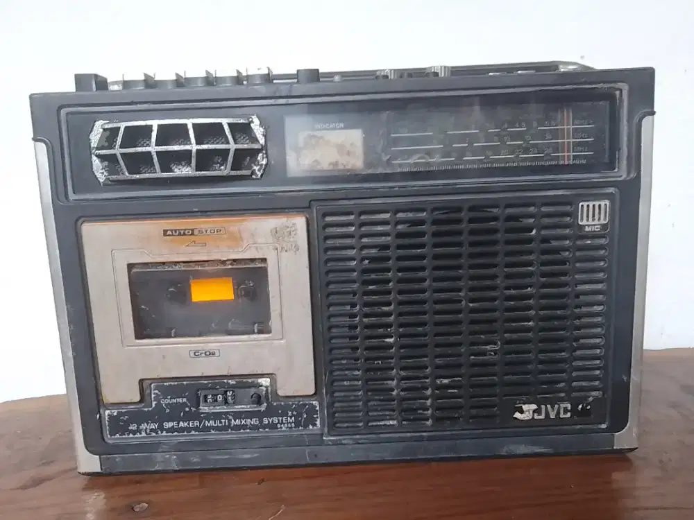Tape cassette Radio jadul antik vintage koleksi merk JVC
