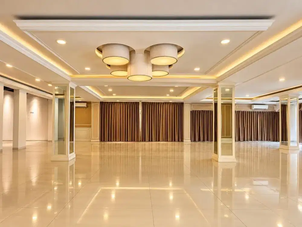 Gedung Multifungsi Hayam Wuruk Taman Sari Kota LT 445 LB 2093 Strategis 5 Lantai Kawasan Bisnis Jakarta Pusat