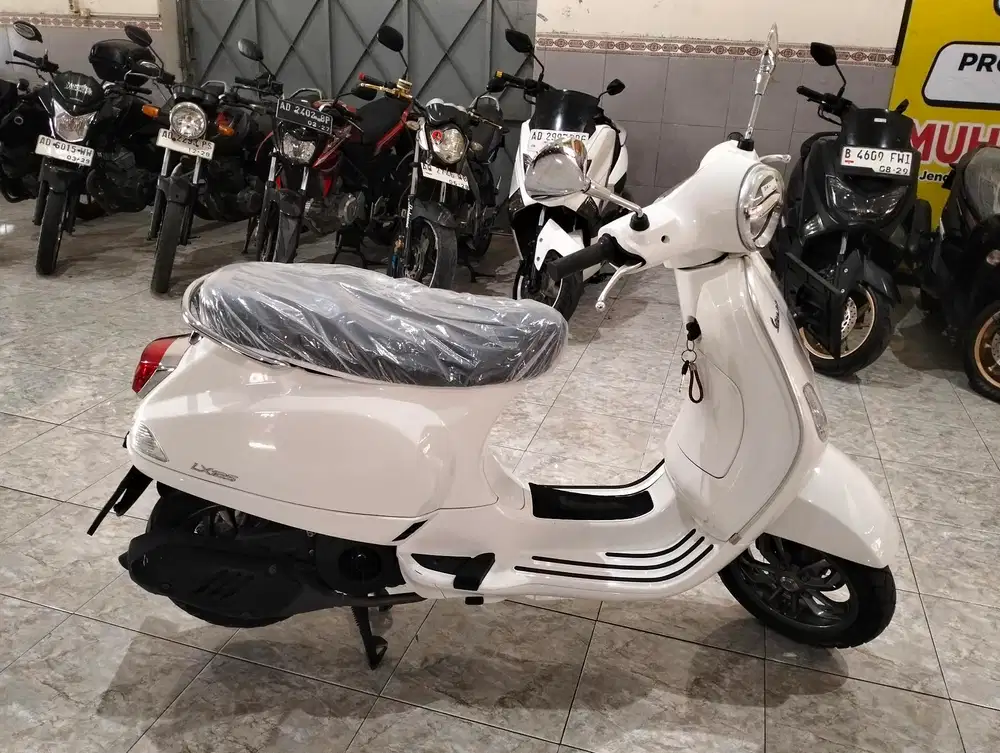 Vespa matic LX 125 murah dan berkualitas