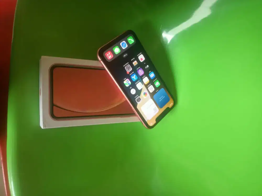 iPhone xr 64gb ex inter all operator minus face id of baterai servis