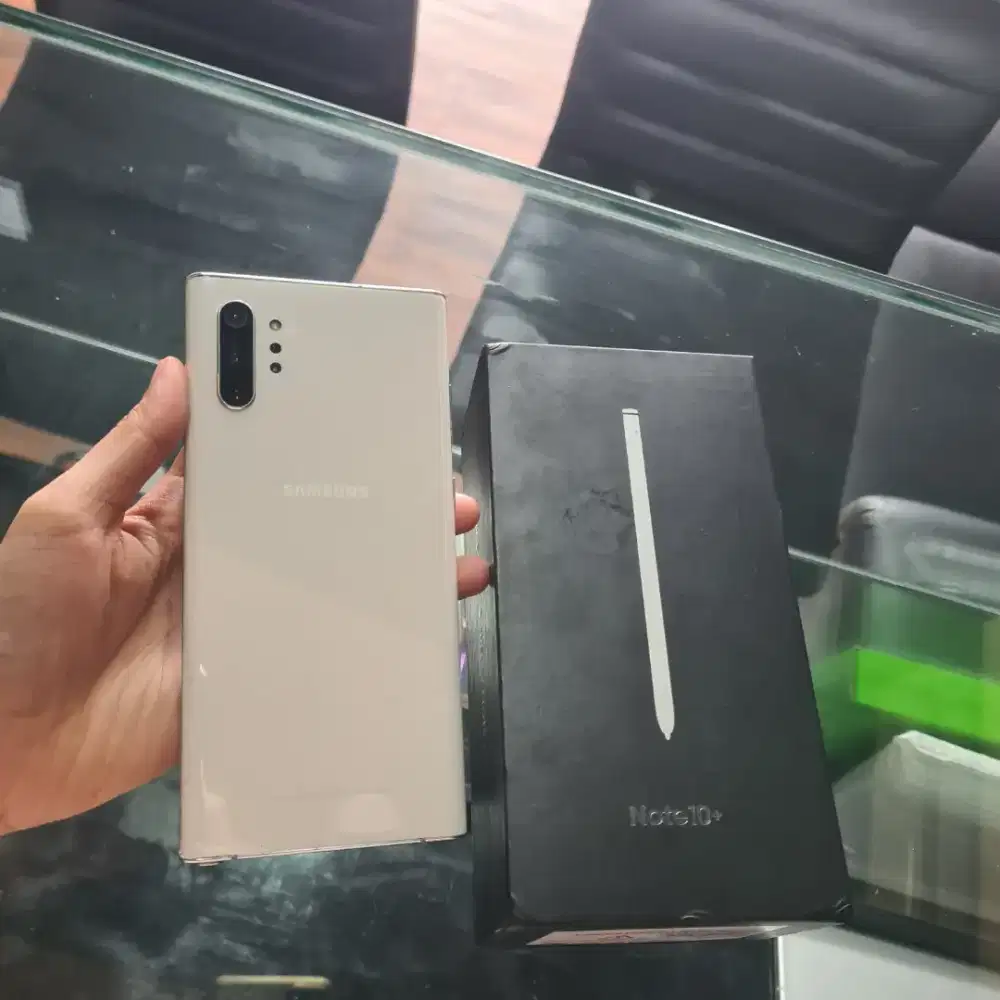 Samsung Galaxy Note 10 Plus RAM 12GB/256GB Fullset – Layar Luas, S Pen