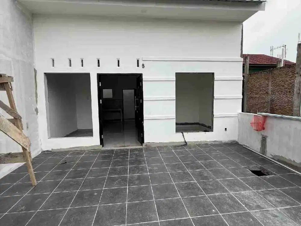 Rumah Cantik Hanya 5 Menit Ke Mall Manhattan