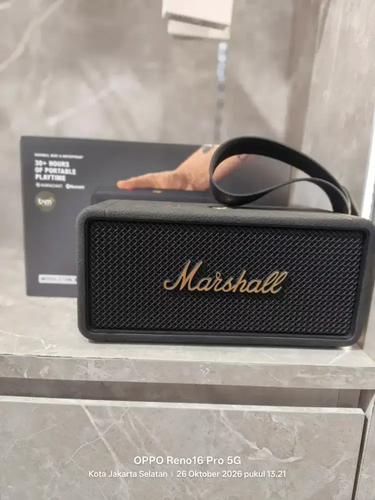 Marshall Middleton II | 30+ Jam | Speaker Bluetooth Portable