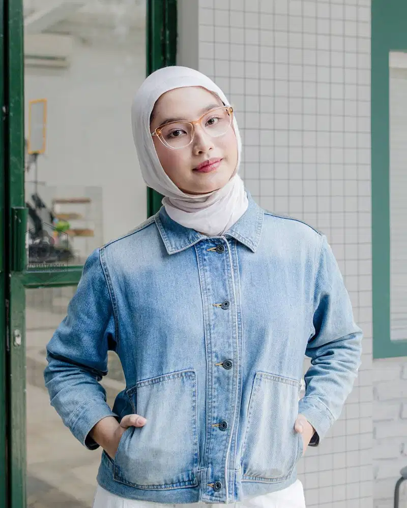 Kacamata Jogja - Kacamata Cat Eye Tangkai Pegas - UTARI 02