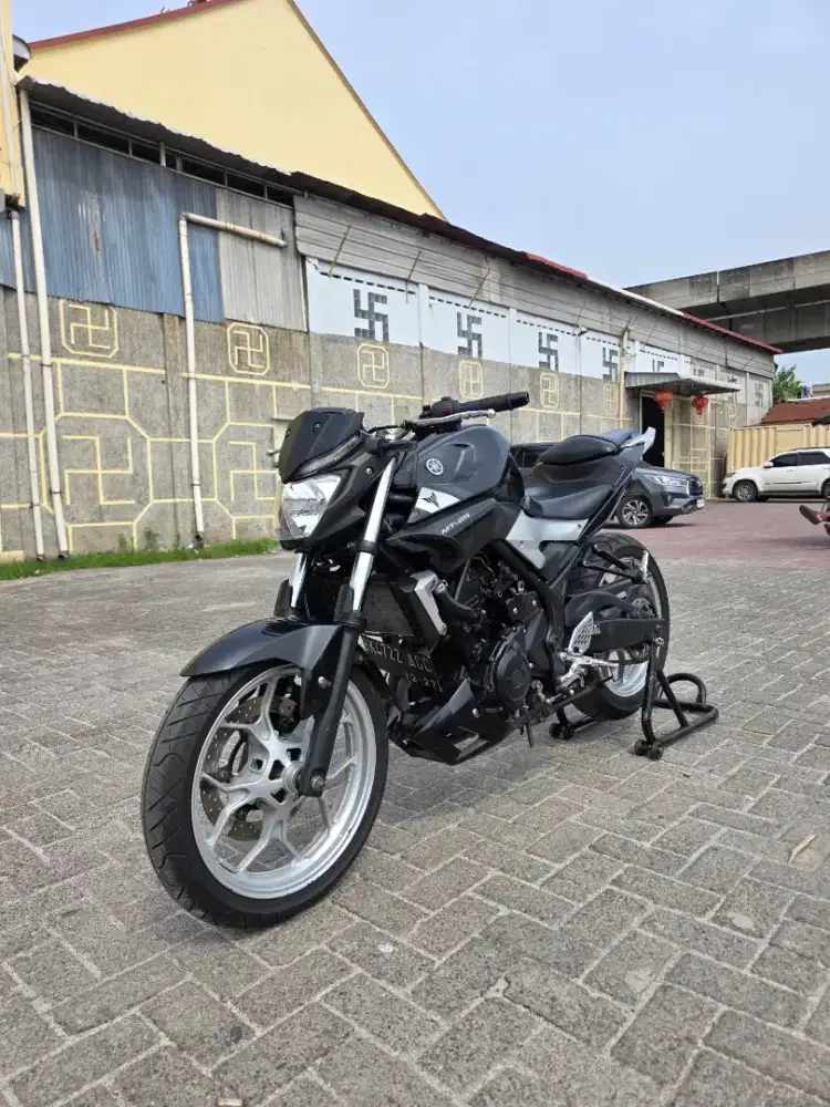 Yamaha MT25 Hitam 2016