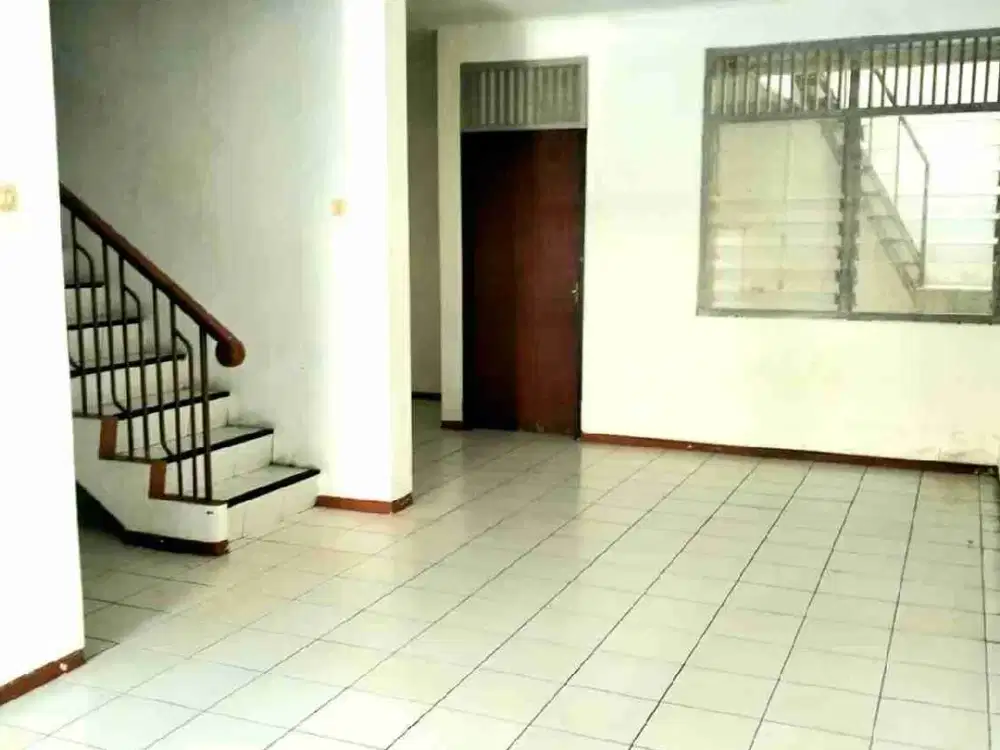 DISEWA RUMAH JANUR ASRI KELAPA GADING