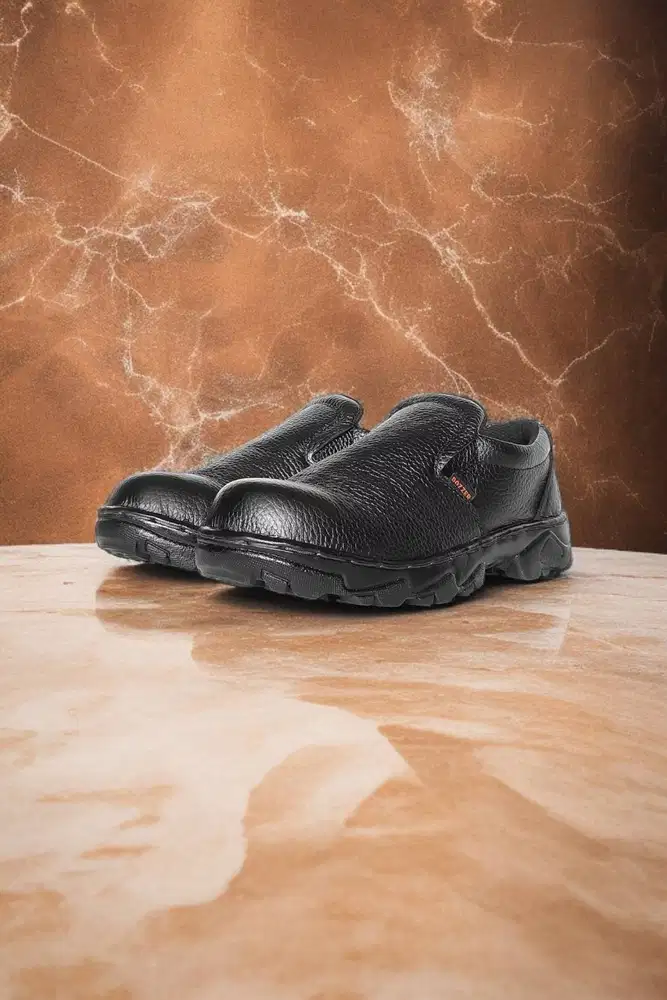 Prioritas Sepatu safety Tanpa Tali Pendek Balikpapan