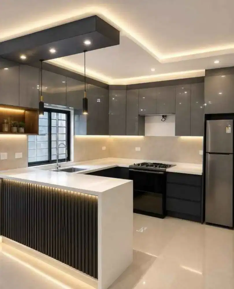Mengerjakan interior tempahan HPL