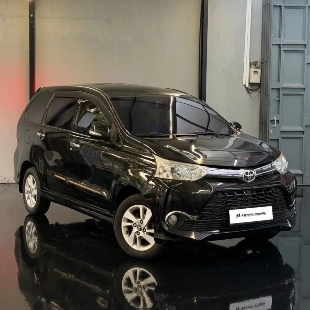 AVANZA VELOZ 2018 / 2017 Manual Bagus Murah Kredit Bekas Surabaya Tgn1