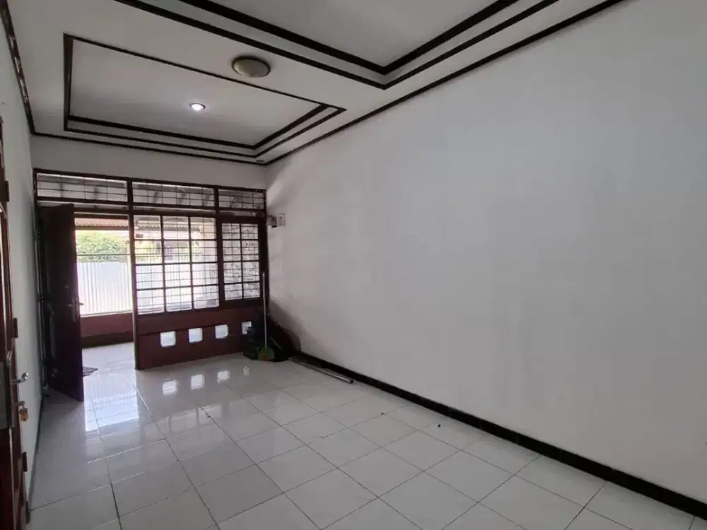 Disewakan Rumah Siap Huni di Taman Kopo Indah TKI 2