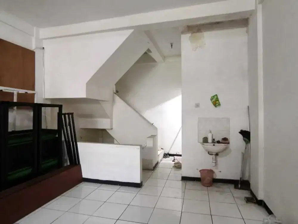 LIE.A266 JUAL MURAH RUKO 3 LANTAI AREA KLAMPIS JAYA SQUARE AREA KERTAJAYA GUBENG SURABAYA TIMUR, SHM