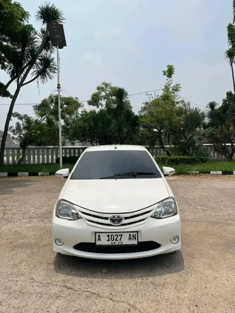 ETIOS E MT 2013