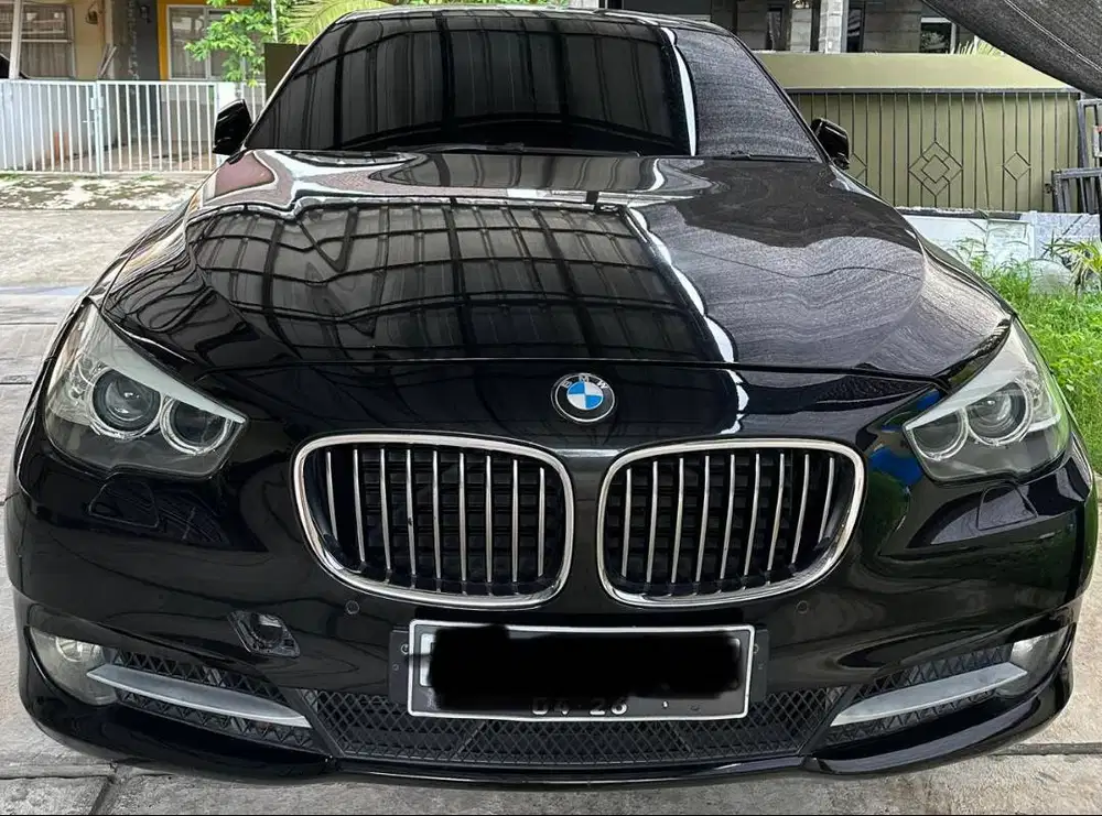 BMW GT (Grand Turismo - 535i) 2010
