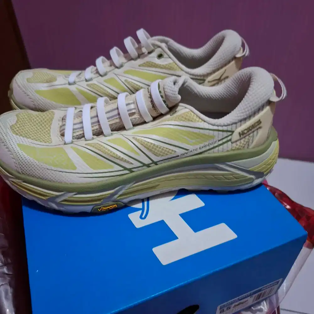Preloved Sepatu Hoka