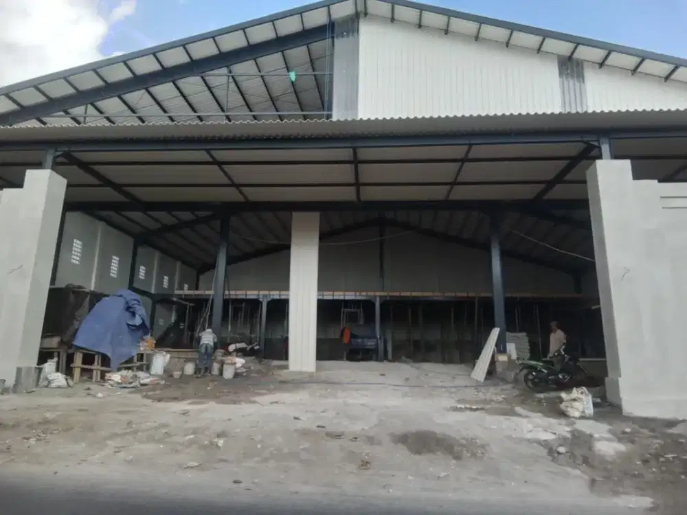 Gudang 756 m² 2 Lantai Akses Truk Tronton di Ubung