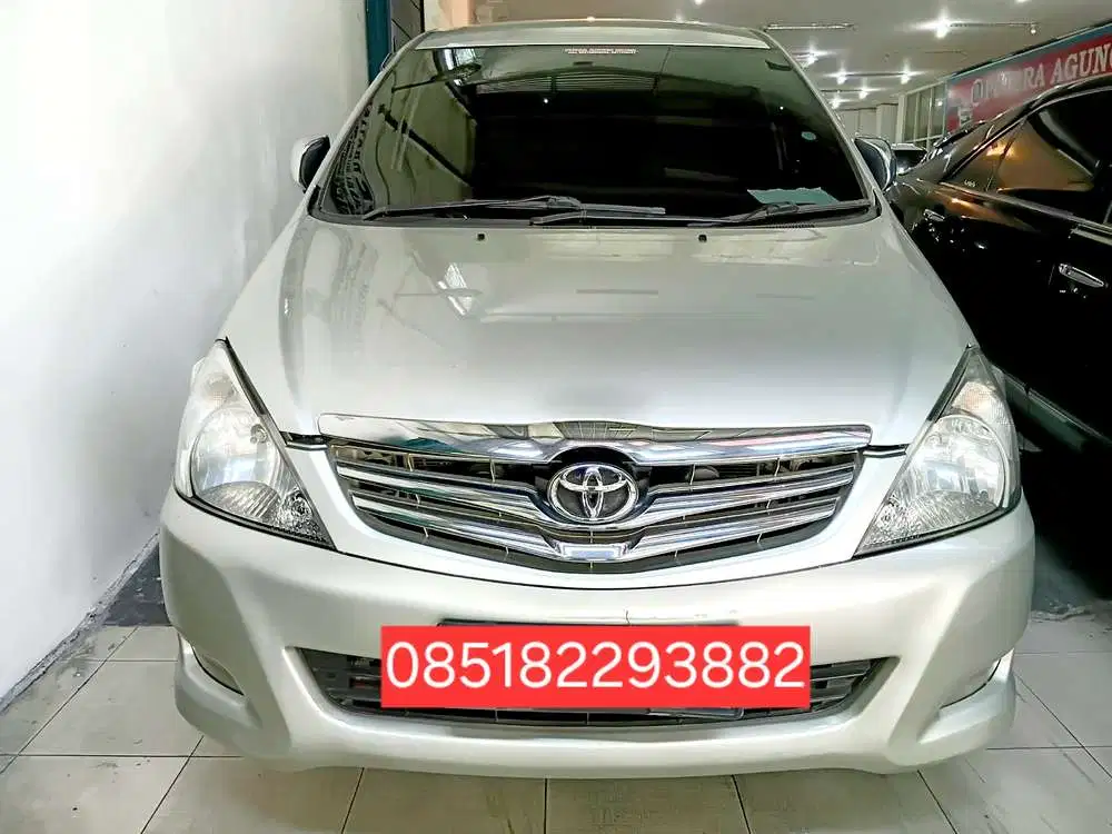 Toyota Kijang Innova 2010 Bensin