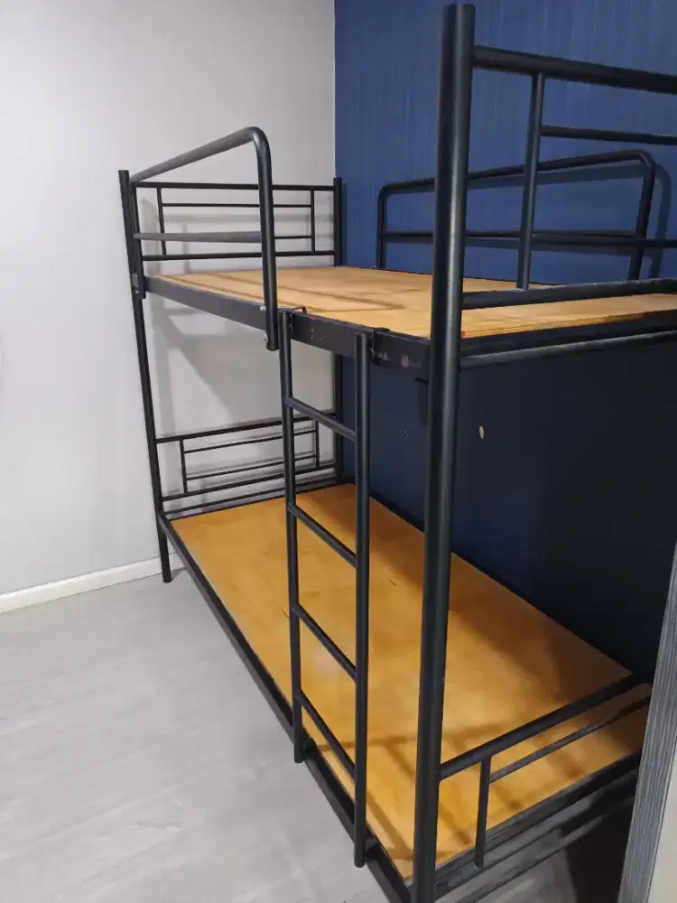 Tempat tidur bertingkat anak