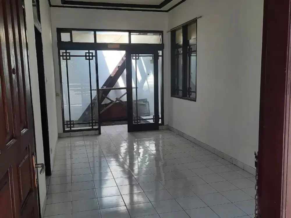 Disewakan Rumah Siap Huni di Taman Cibaduyut Indah