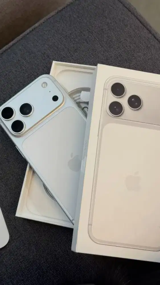 Cashback! iPhone 17 Pro Max Resmi iBox