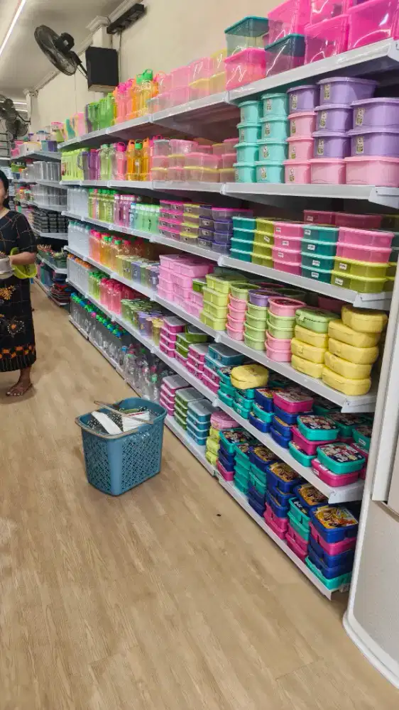 peralatan makan hewan