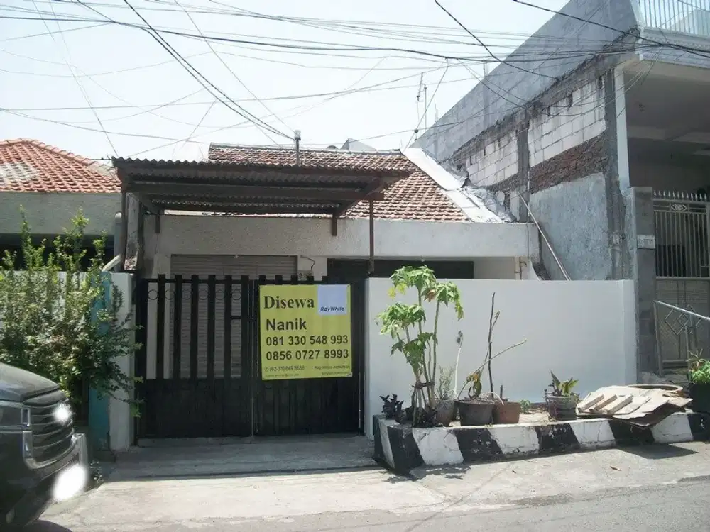 Rumah di Ngagel Wasana