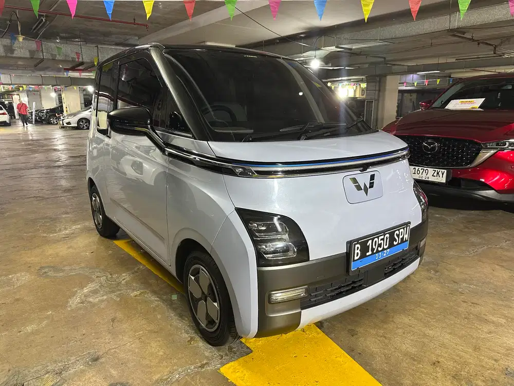 Wuling AIR EV LONG RANGE 300 Tipe tertinggi AT 2022 Biru muda