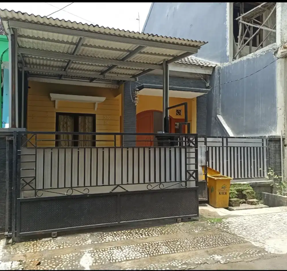 Rumah di Citra Raya