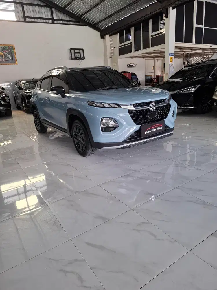 SUZUKI FRONX SGX HYBRID 2025