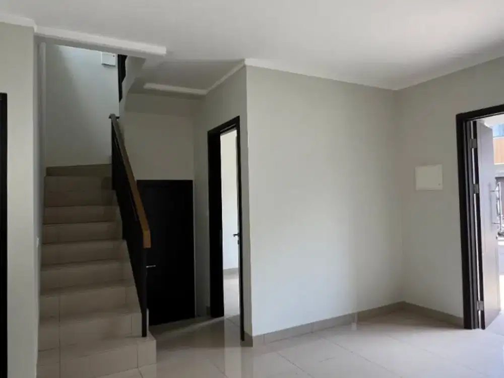 Rumah di Summarecon Crown Gading Bekasi dengan AC & Internet – Harga Menarik!