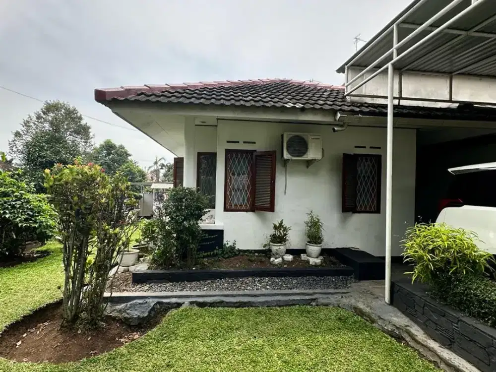 Rumah Luas Disewakan Gegerkalong KT 4+1 Full Furnished